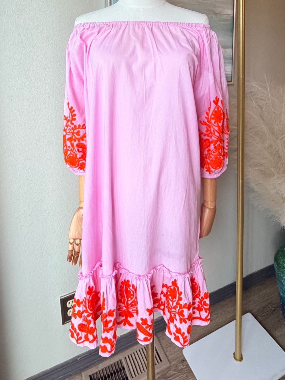 Top It Off Pink Off Shoulder Embroidered Boho Midi Dress S/M Cotton Resort